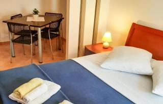 Awesome Apartment In Cres With Wifi - Cres - 2