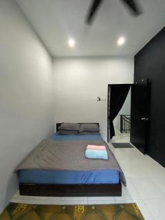 Pa&Ma HomeStay Kulim 4R3B fully aircond - Kulim - 4