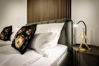 Boardinghaus Grünefeld W4 I by WOOON I Küche I Smart TV I P I Rainshower - 9