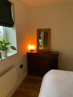 Luxury Apartment with Antiques - Caldecote - 2