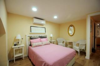 Ramblas Rentals Central Duplex 4BR Terrace Pool Table & Ping Pong - 4