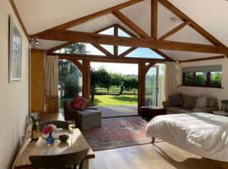 Beautiful converted barn - Partridge Green - 0