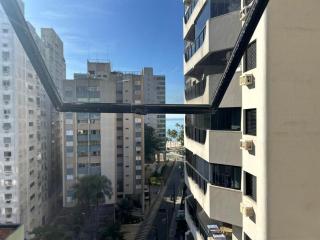 Apto Pitangueiras Enorme 150m2, 200m da praia, vista, 2 vagas carro, piscina, servico praia, 3 quartos com ar condicionado e 3 banheiros - Guarujá - 9