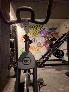 Apartamentos Identia Sport by gaiarooms - 1