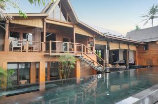 Spacious villa in Kabupaten Tabanan with sea view - Antasari - 8