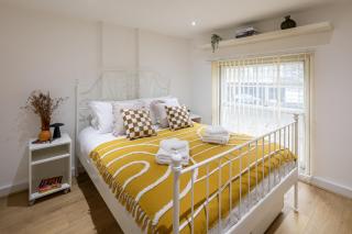 Central Flat-2Bedrooms-2Bath-By FabAccommodation - Bristol - 9
