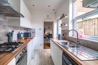 Swift Host Stylish City Terrace with Parking - Norwich - 6