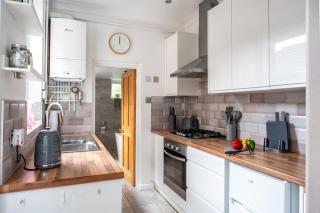 Swift Host Stylish City Terrace with Parking - Norwich - 8