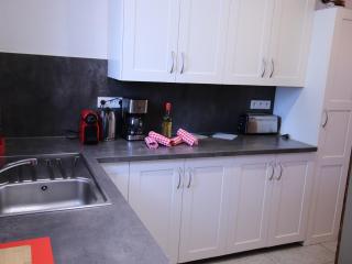 Slope-Side Chalet w/Jacuzzi, Home Cinema, for 16 Guests - Monginevro - 2