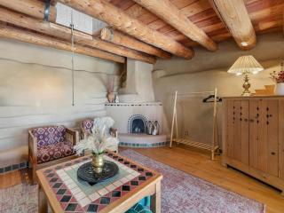 Earthship in Taos - A Sustainable Desert Sanctuary - 6