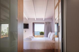 Chryssi Seafront Living, 03 Suite, right on the beach in Rethymno! - 4