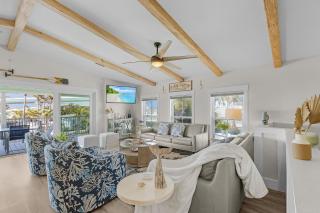 265 Beautiful Canal Front Home, Heated Pool home - Fort Myers Beach - 7