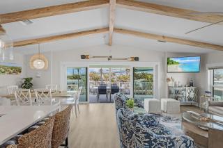 265 Beautiful Canal Front Home, Heated Pool home - Fort Myers Beach - 3
