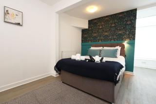 Studio - Kitchen - Parking - Ideal for Contractors - Gorseinon - 4