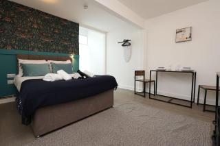 Studio - Kitchen - Parking - Ideal for Contractors - Gorseinon - 5