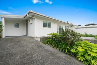 Hornbill Nest - Waikanae Beach Holiday Home - Waikanae - 6