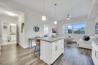 Trendy One Bedroom Getaway Steps from Biscayne - Miami - 9