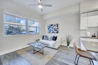 Trendy One Bedroom Getaway Steps from Biscayne - Miami - 5