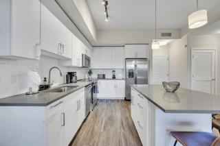 Trendy One Bedroom Getaway Steps from Biscayne - Miami - 4
