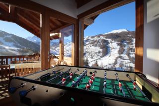 Charming Chalet w/ Mountain & Slope Views, Jacuzzi - 6