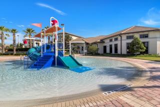 4 Bedrooms - Kissimmee - 2