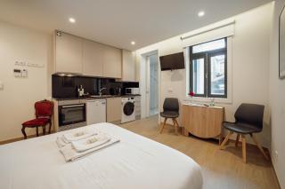 Carmo Residence Porto by Vacationy - Oporto - 0