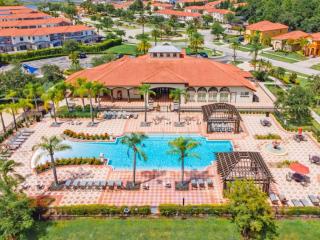 Luxury 4 bedroom 3 bath pool Home 283 - Kissimmee - 8