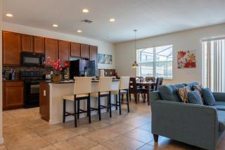 Luxury 4 bedroom 3 bath pool Home 283 - 4