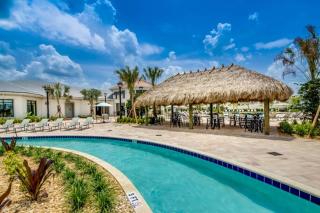 Luxury 4 bedroom 3 bath pool Home 271 - Kissimmee - 1