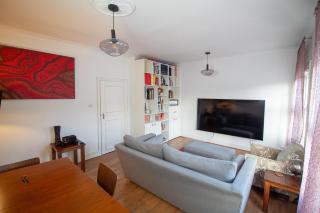 Queen's Park Secret Gem - Pass the Keys - 8