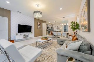 1196 - NEW 7 Bedroom with Pool - Davenport - 0