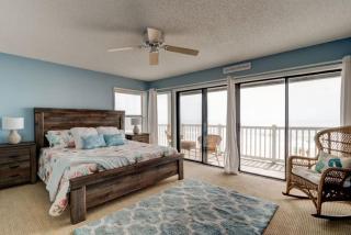 6 Bedroom Huge Decks Pets Oceanfront - 1