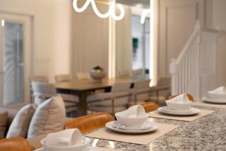 4118 Windsor Island brand new pool BBQ 13 guests - 1