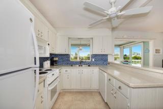 The Big Blue by Sun Palace Vacations - Fort Myers Beach - 2