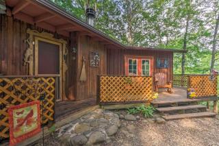 Stunning 2 bedroom in your own Woodland Retreat, Free tix to Dollywood & More! Hot tub, 5 star! - Sevierville - 0