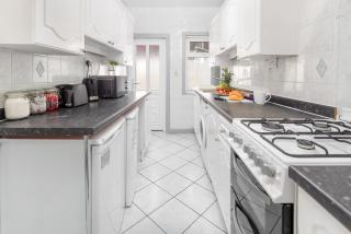 Fairburn House - Air Host & Stay - Liverpool - 2