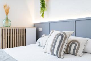 Piso completo junto a parada de Metro - 2