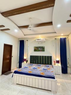 Home Sweet Home 3 bed Banglow - Karachi - 0