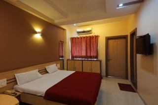 Sai Prarthana Inn - Sangli - 9