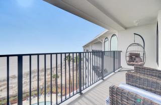 516 Seascape Oceanfront Condo with Pool Access in Wild Dunes - Isle of Palms - 7