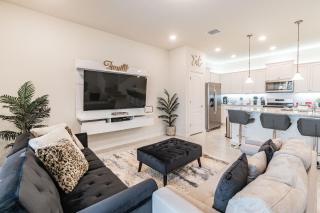 5B/4.5B Pool and Resort - Davenport - 8