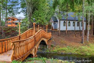 Scimitar Ridge Ranch - Luxury Lodge - Sleeps 35 with Indoor Pool Villa - 4