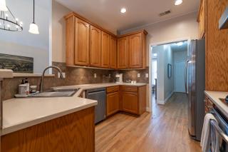 Spacious 7BR for 12 Private BKYD & New Amenities - Woodstock - 1
