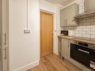 Fern House - Dowlais - 5