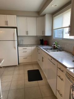 Cheerful 4 bedroom with sunroom - Belleville - 3