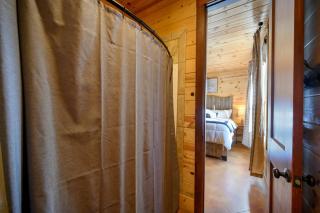 Sleeps18-Walk2Town-HotTub-Firepit-Playground-Games - Broken Bow - 6