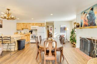 half Mi to Skiing Red River Condo with Free Shuttle! - Red River - 8
