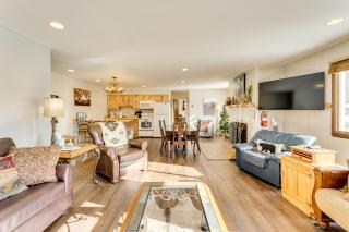 half Mi to Skiing Red River Condo with Free Shuttle! - 5