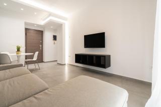 Piraeus Seaside Escape - 7