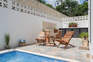 Casa Laura - Tulum - Private Townhome For 6 Guest - 3 Bedrooms - 5 Beds- Restaurant Walking Distance - 4
